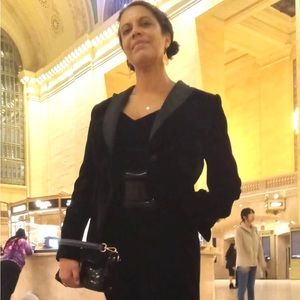 Meet your Posher, Emmanuelle